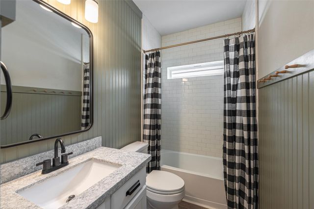 1851 Belle Place, Alvin, TX 77511