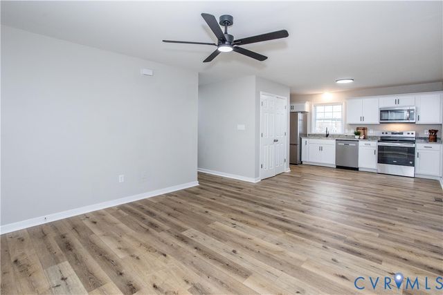900 Cedar St, Hopewell, VA 23860
