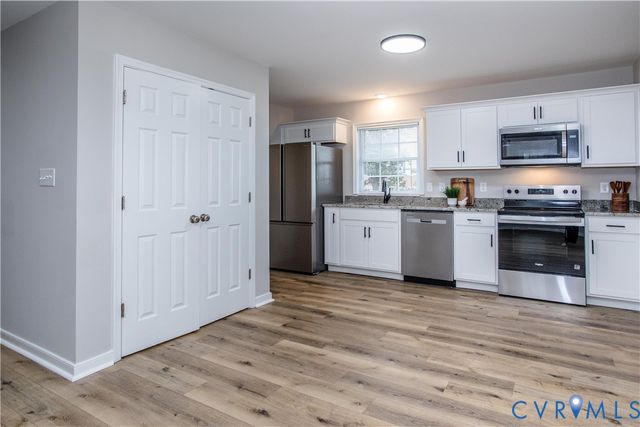 900 Cedar St, Hopewell, VA 23860