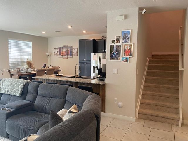 10820 SW 232nd Ter 11820, Homestead, FL 33032