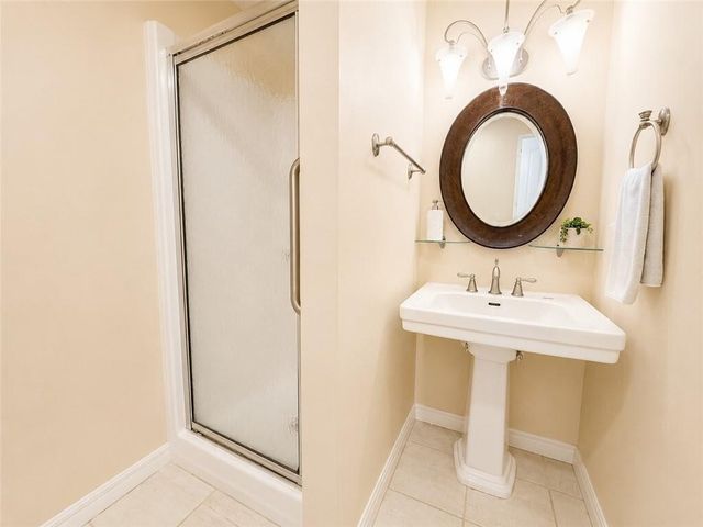55 WOODLAND Drive 206, Vero Beach, FL 32962