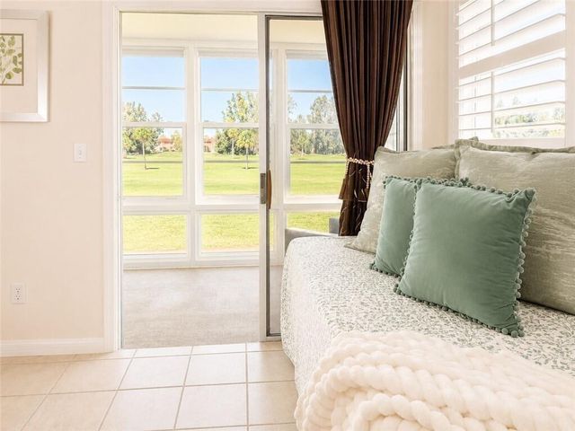 55 WOODLAND Drive 206, Vero Beach, FL 32962