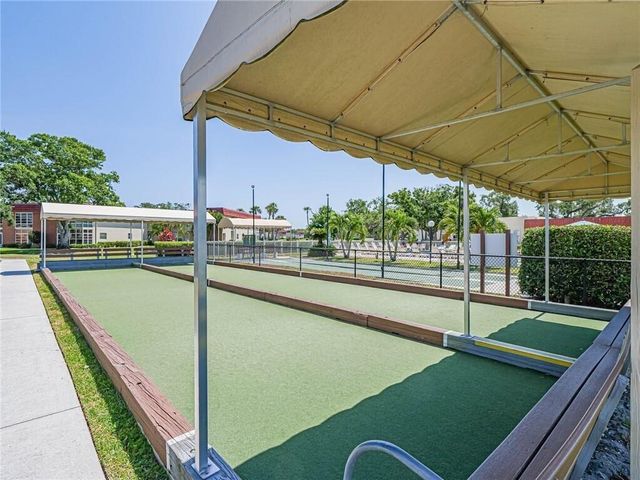 55 WOODLAND Drive 206, Vero Beach, FL 32962