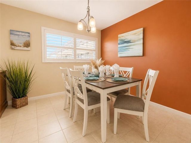 55 WOODLAND Drive 206, Vero Beach, FL 32962