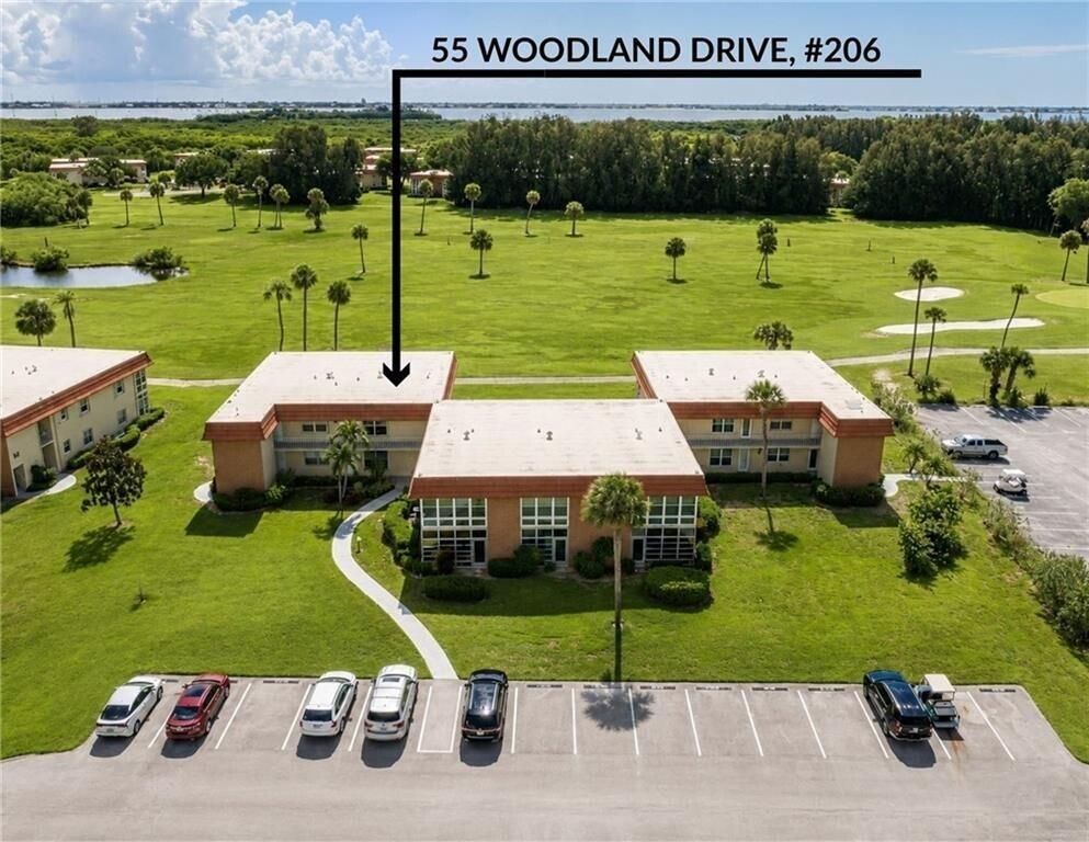 55 WOODLAND Drive 206, Vero Beach, FL 32962
