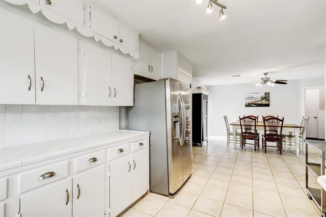 1914 Viking Drive, Houston, TX 77018