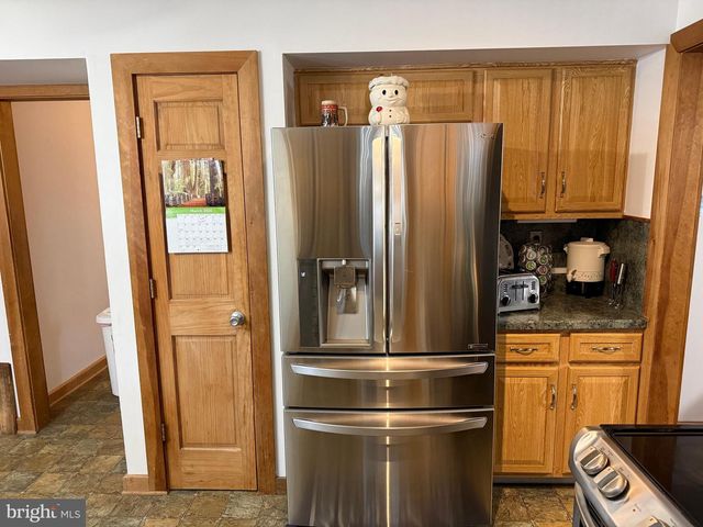 1740 FOREST DR, Williamstown, NJ 08094