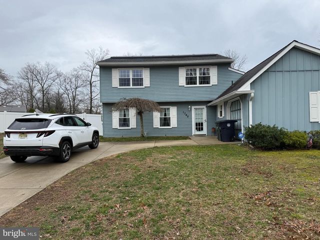 1740 FOREST DR, Williamstown, NJ 08094