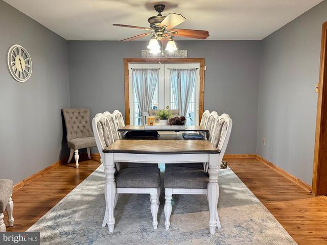 1740 FOREST DR, Williamstown, NJ 08094