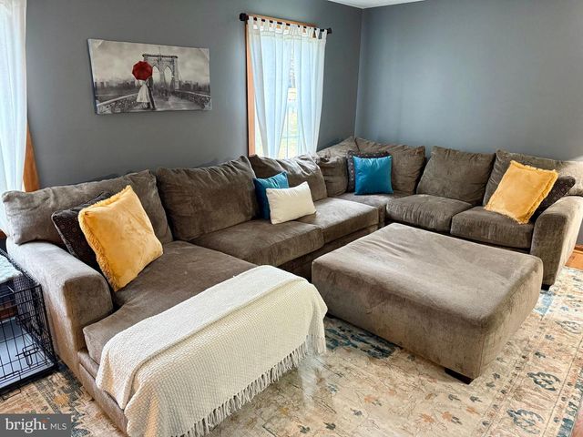 1740 FOREST DR, Williamstown, NJ 08094