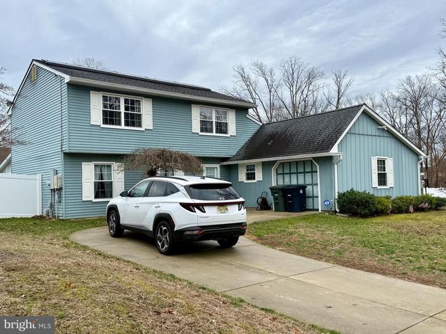 1740 FOREST DR, Williamstown, NJ 08094