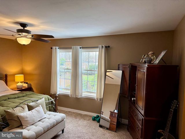 1740 FOREST DR, Williamstown, NJ 08094