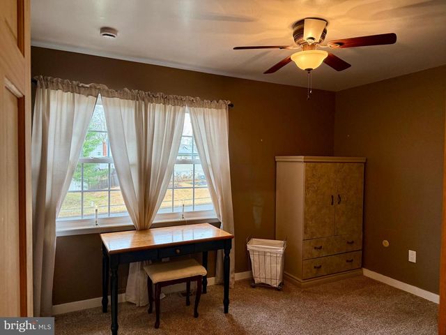 1740 FOREST DR, Williamstown, NJ 08094