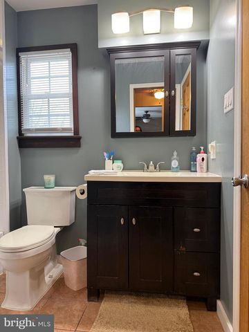 1740 FOREST DR, Williamstown, NJ 08094