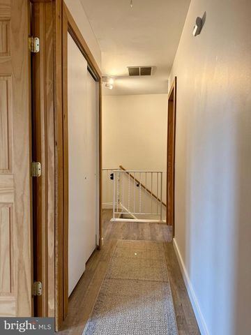 1740 FOREST DR, Williamstown, NJ 08094