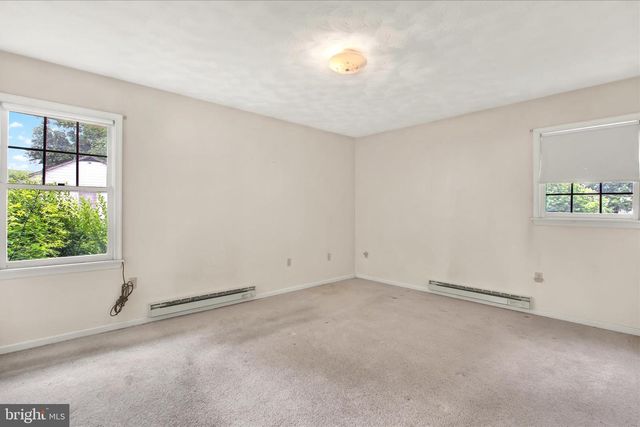 12 APPLE LN, Arendtsville, PA 17303
