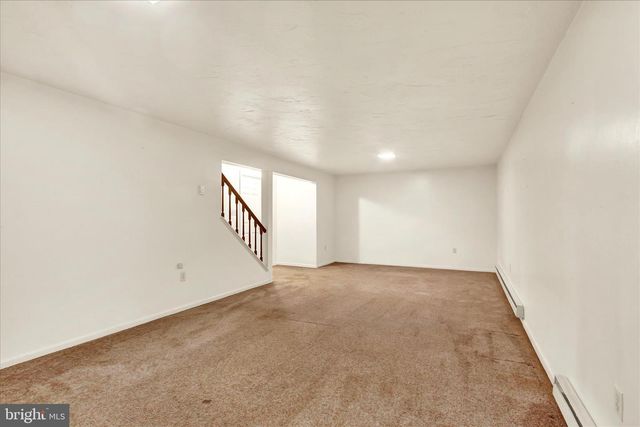 12 APPLE LN, Arendtsville, PA 17303