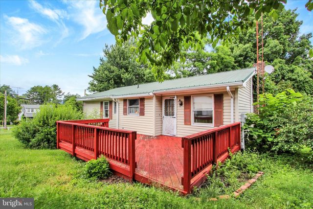 12 APPLE LN, Arendtsville, PA 17303