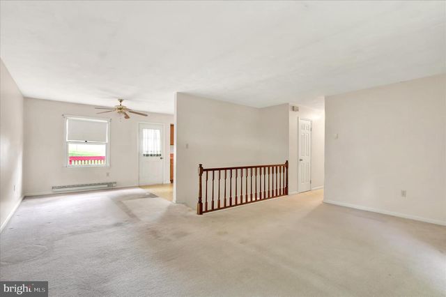 12 APPLE LN, Arendtsville, PA 17303