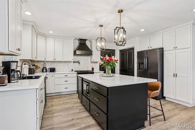 147 Papillon Drive, Swansea, IL 62226