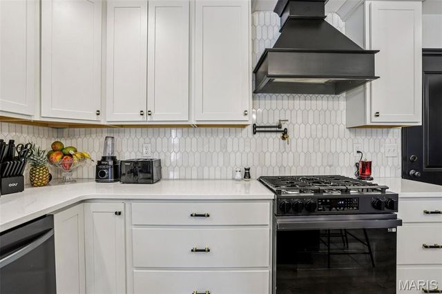 147 Papillon Drive, Swansea, IL 62226