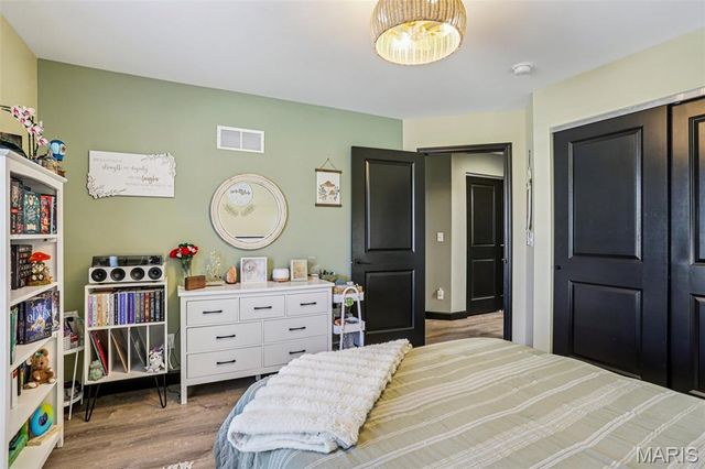 147 Papillon Drive, Swansea, IL 62226