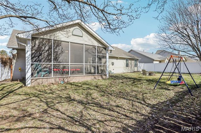 147 Papillon Drive, Swansea, IL 62226