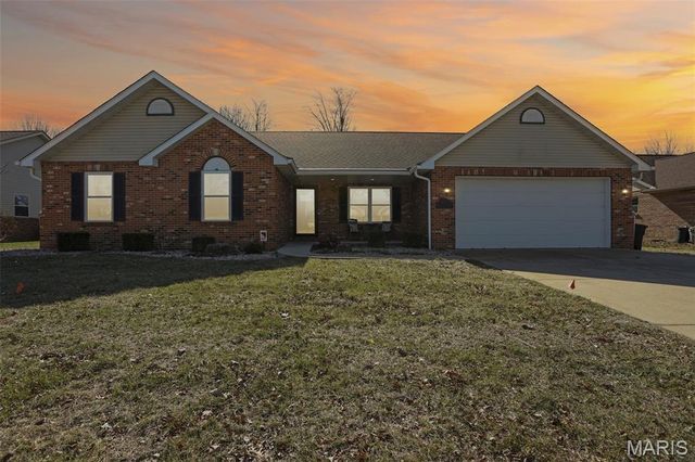 147 Papillon Drive, Swansea, IL 62226