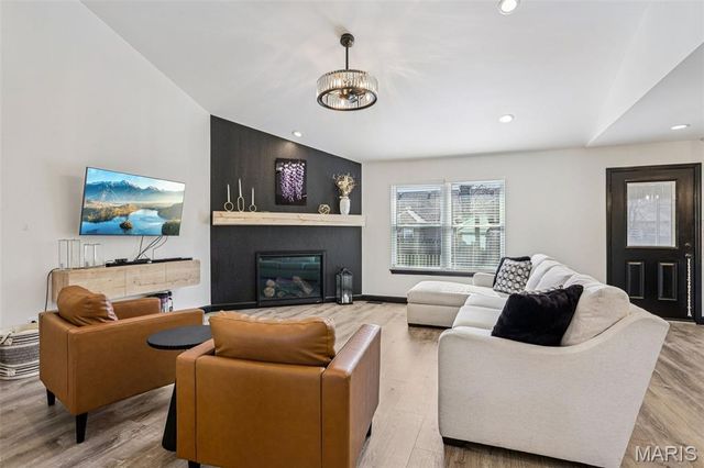 147 Papillon Drive, Swansea, IL 62226