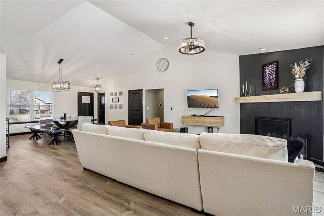 147 Papillon Drive, Swansea, IL 62226