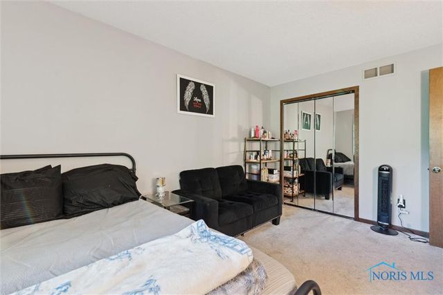 6666 Inglewood Road, Holland, OH 43528