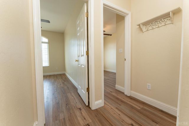 2945 S Arkle Street, Visalia, CA 93292