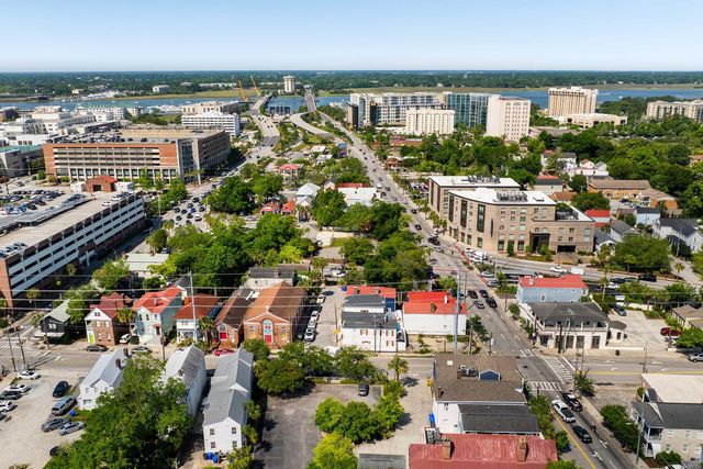 4 President Place, Charleston, SC 29403