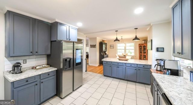 1041 Michael Lane, Anniston, AL 36207