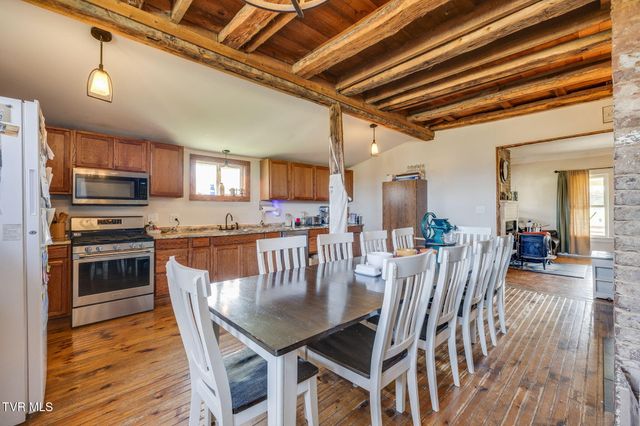 3765 South Mohawk Road, Midway, TN 37809