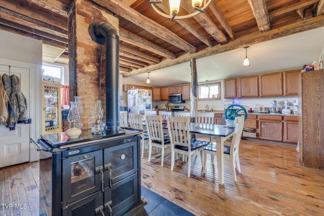 3765 South Mohawk Road, Midway, TN 37809