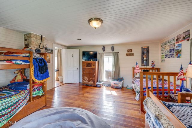 3765 South Mohawk Road, Midway, TN 37809