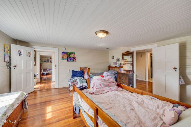 3765 South Mohawk Road, Midway, TN 37809