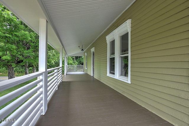 3765 South Mohawk Road, Midway, TN 37809