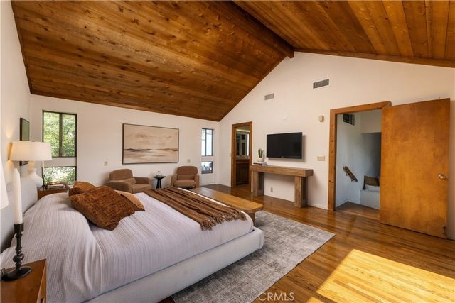 3585 Military, Los Angeles, CA 90034