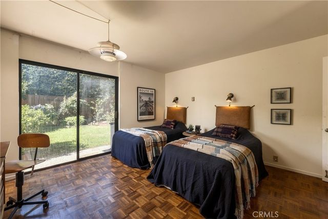 3585 Military, Los Angeles, CA 90034