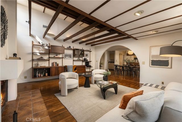 3585 Military, Los Angeles, CA 90034