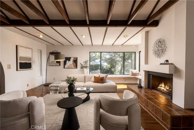 3585 Military, Los Angeles, CA 90034