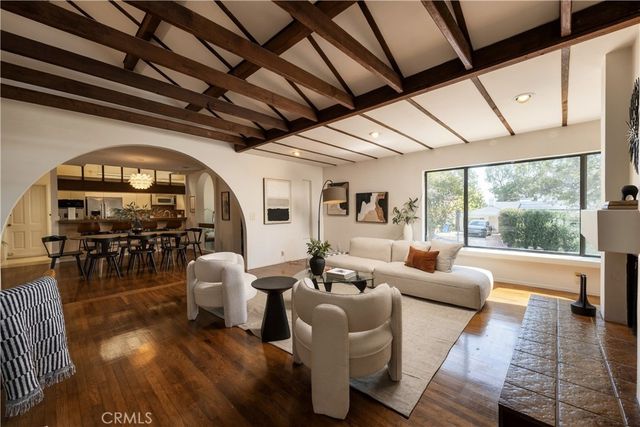 3585 Military, Los Angeles, CA 90034