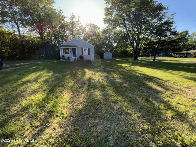 4300 Ronda Ave, Louisville, KY 40216