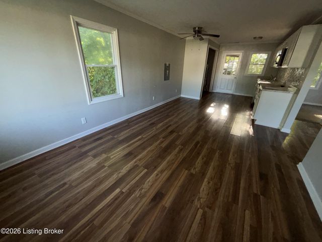 4300 Ronda Ave, Louisville, KY 40216