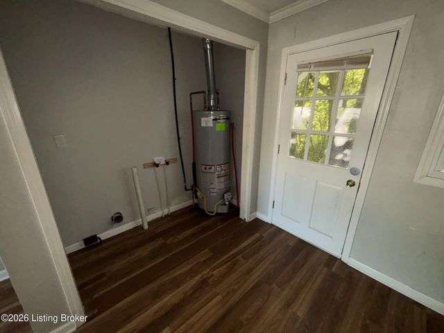 4300 Ronda Ave, Louisville, KY 40216