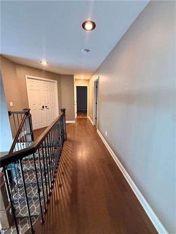 1437 Coventry Lane, Liberty, MO 64068