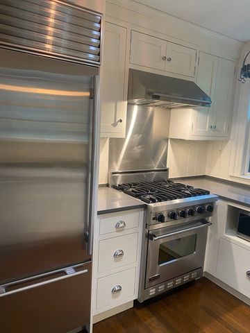 14 Brown, Cambridge, MA 02138