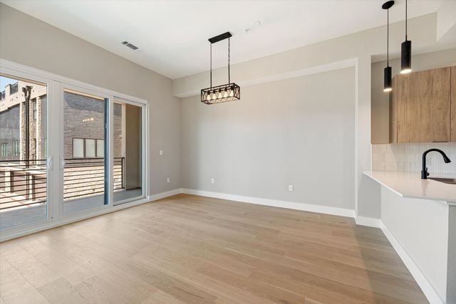 4060 Spring Valley Road 404, Farmers Branch, TX 75244